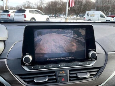 2023 Nissan Altima 2.5 SV Sedan