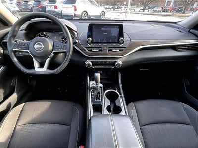2023 Nissan Altima 2.5 SV Sedan
