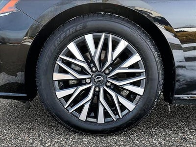 2023 Nissan Altima 2.5 SV Sedan