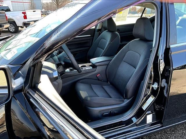 2023 Nissan Altima 2.5 SV AWD Sedan