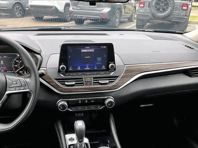 2023 Nissan Altima 2.5 SV AWD Sedan