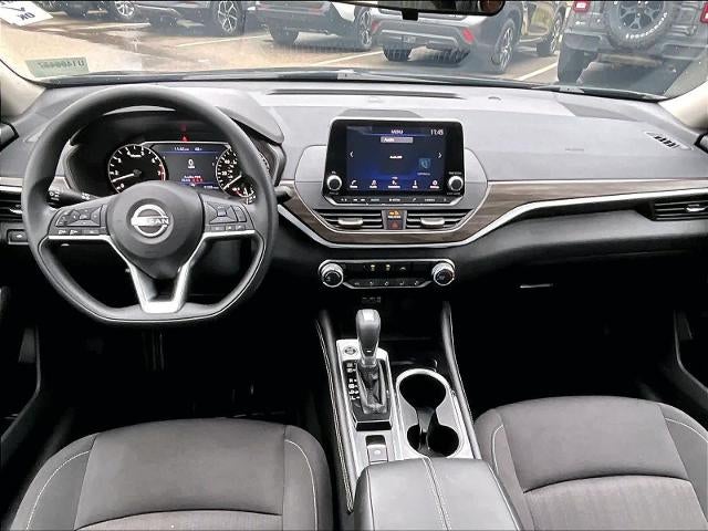 2023 Nissan Altima 2.5 SV AWD Sedan