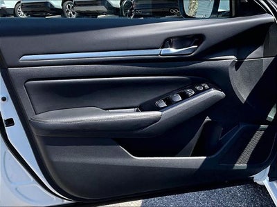 2024 Nissan Altima 2.5 SL Sedan