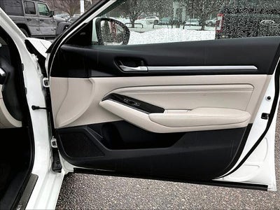 2022 Nissan Altima 2.5 SL AWD Sedan