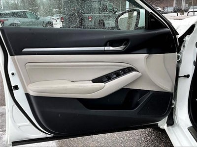 2022 Nissan Altima 2.5 SL AWD Sedan