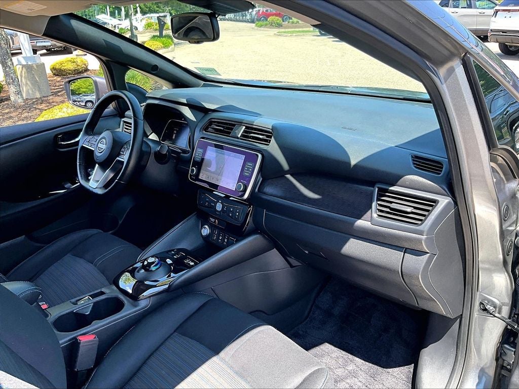 2024 Nissan LEAF SV PLUS