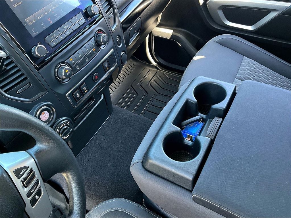 2024 Nissan Titan SV
