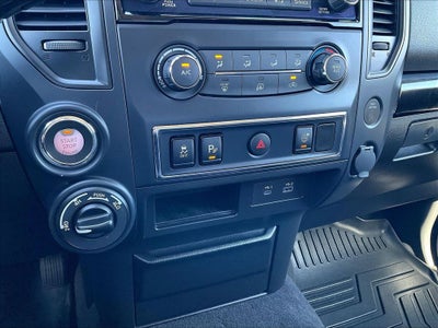 2024 Nissan Titan SV