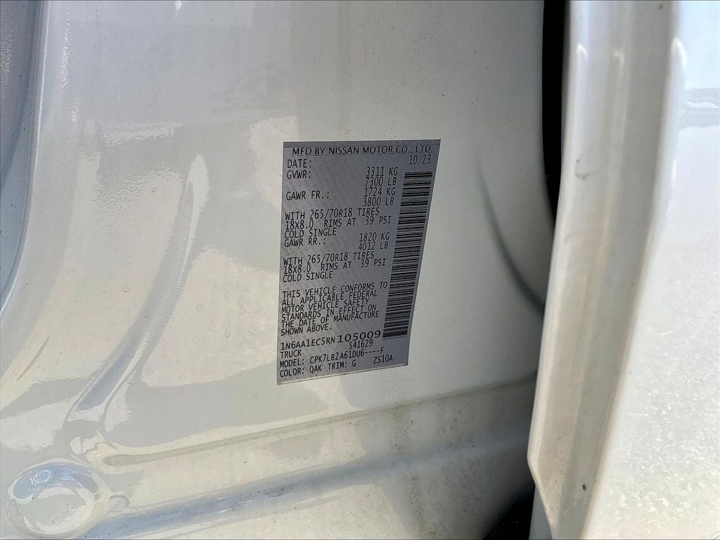 2024 Nissan Titan SV