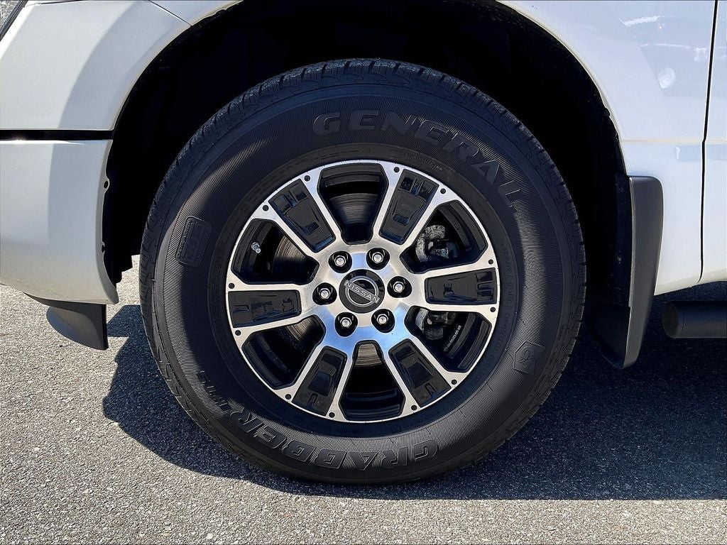 2024 Nissan Titan SV