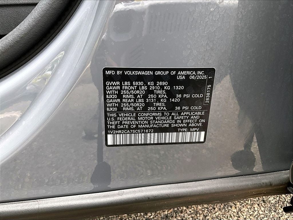 2025 Volkswagen Atlas 2.0T SE w/Technology
