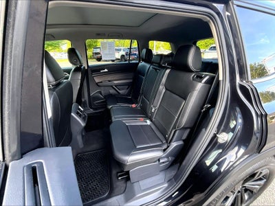 2023 Volkswagen Atlas 3.6L V6 SE w/Technology