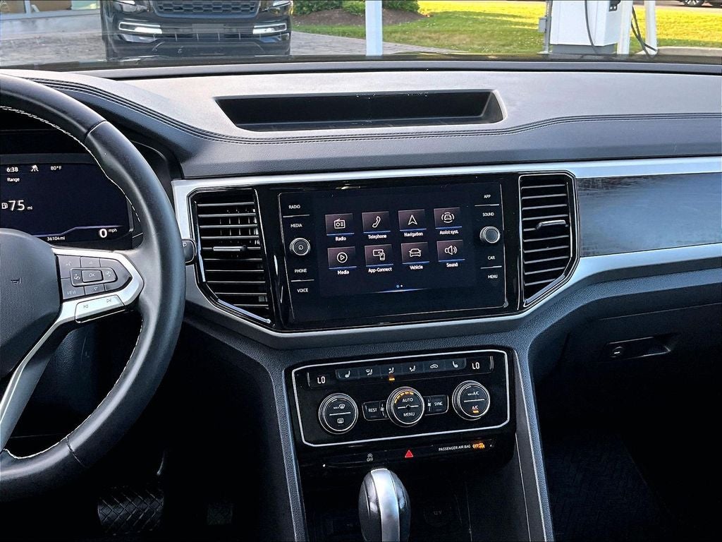 2023 Volkswagen Atlas 3.6L V6 SE w/Technology