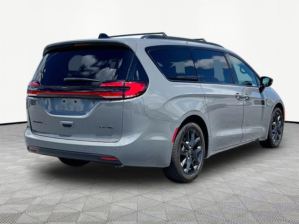 2025 Chrysler Pacifica Limited