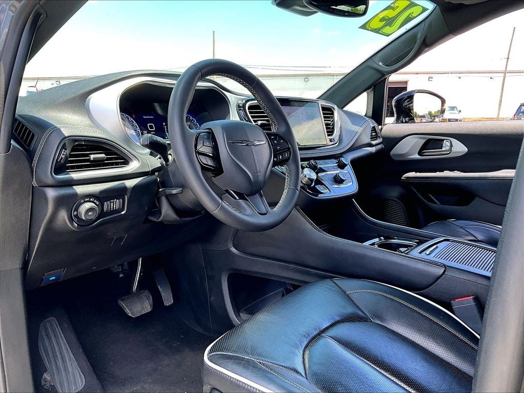2025 Chrysler Pacifica Limited