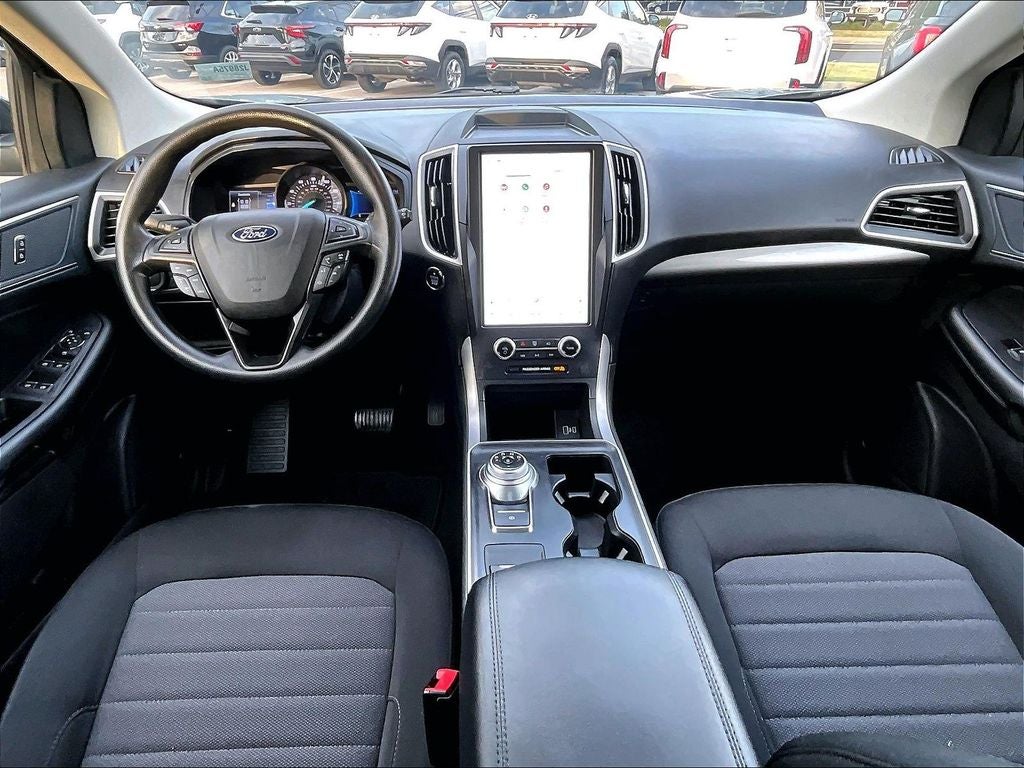 2022 Ford Edge SE