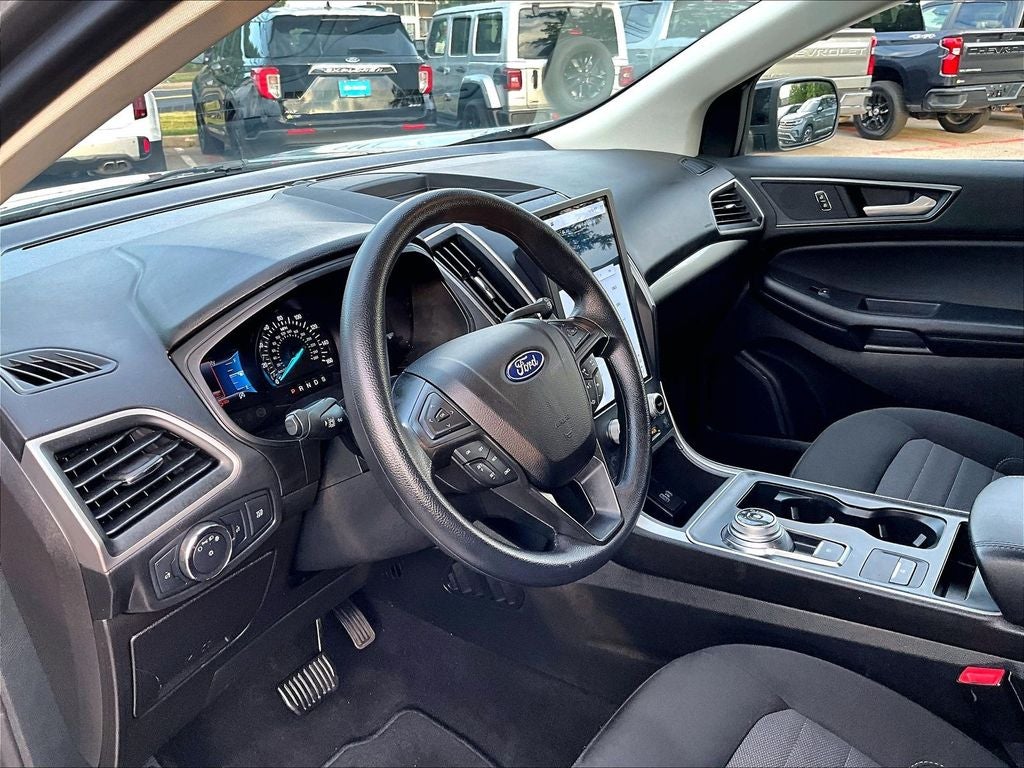 2022 Ford Edge SE