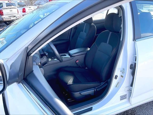 2024 Nissan Sentra SV CVT