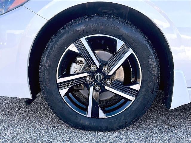 2024 Nissan Sentra SV CVT