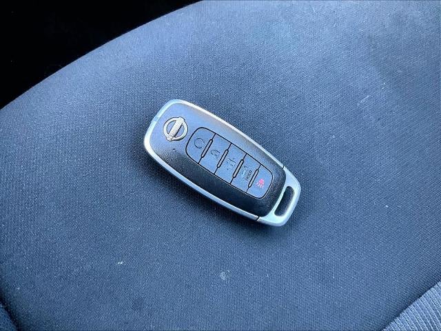 2024 Nissan Sentra SV CVT