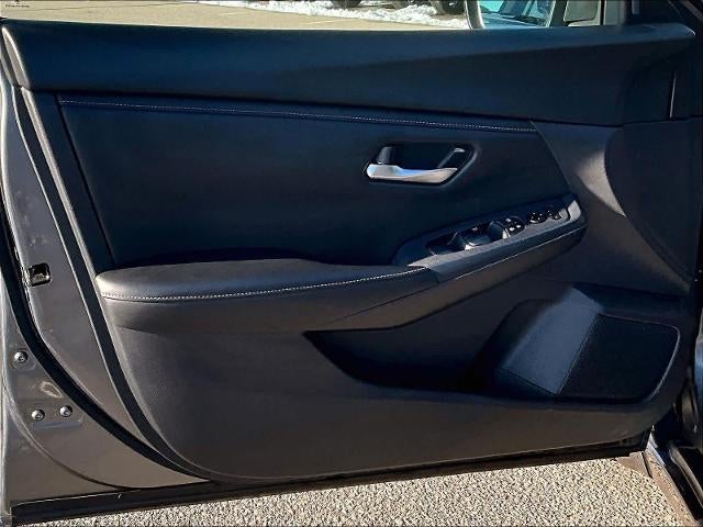 2024 Nissan Sentra SV CVT