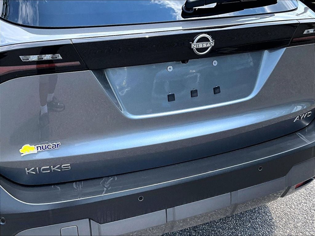 2025 Nissan Kicks SV