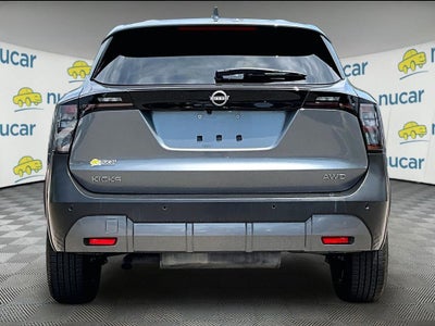 2025 Nissan Kicks SV