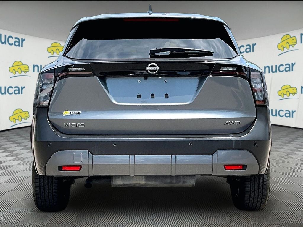 2025 Nissan Kicks SV