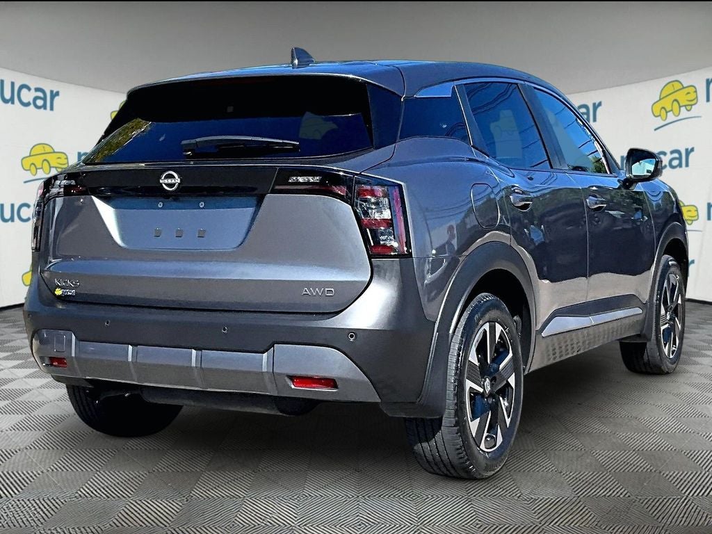2025 Nissan Kicks SV