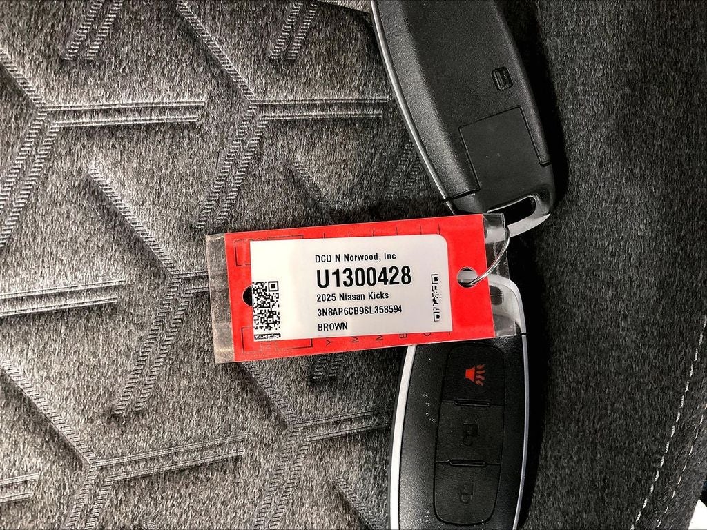 2025 Nissan Kicks SV