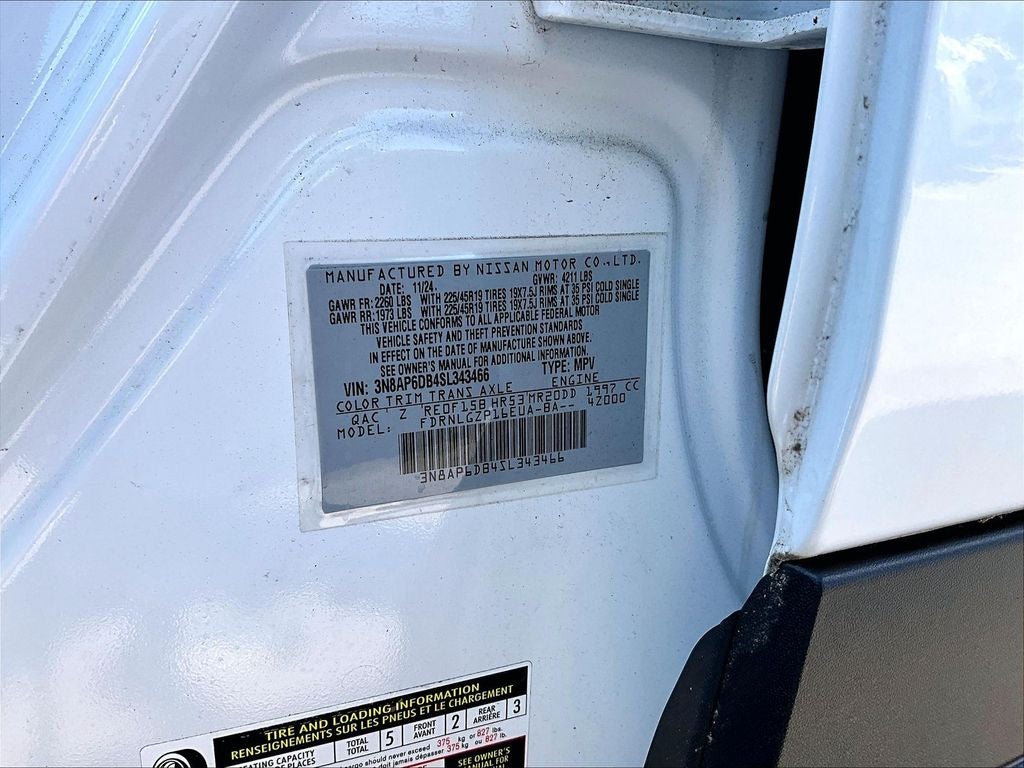 2025 Nissan Kicks SR