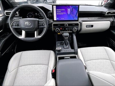 2025 Toyota Tacoma 4WD 4WD Limited Double Cab 5' Bed AT (Natl)