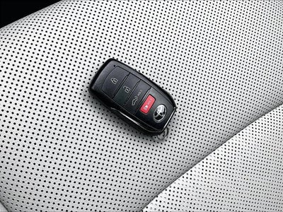 2025 Toyota Tacoma 4WD 4WD Limited Double Cab 5' Bed AT (Natl)