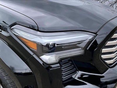 2025 Toyota Tacoma 4WD 4WD Limited Double Cab 5' Bed AT (Natl)