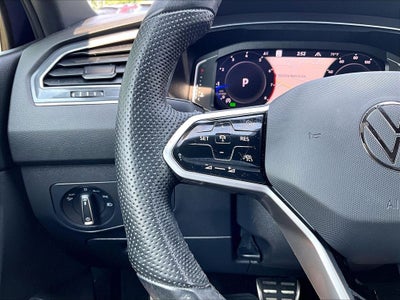 2022 Volkswagen Tiguan SEL R-Line