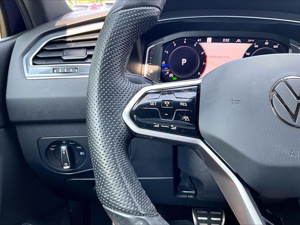 2022 Volkswagen Tiguan SEL R-Line