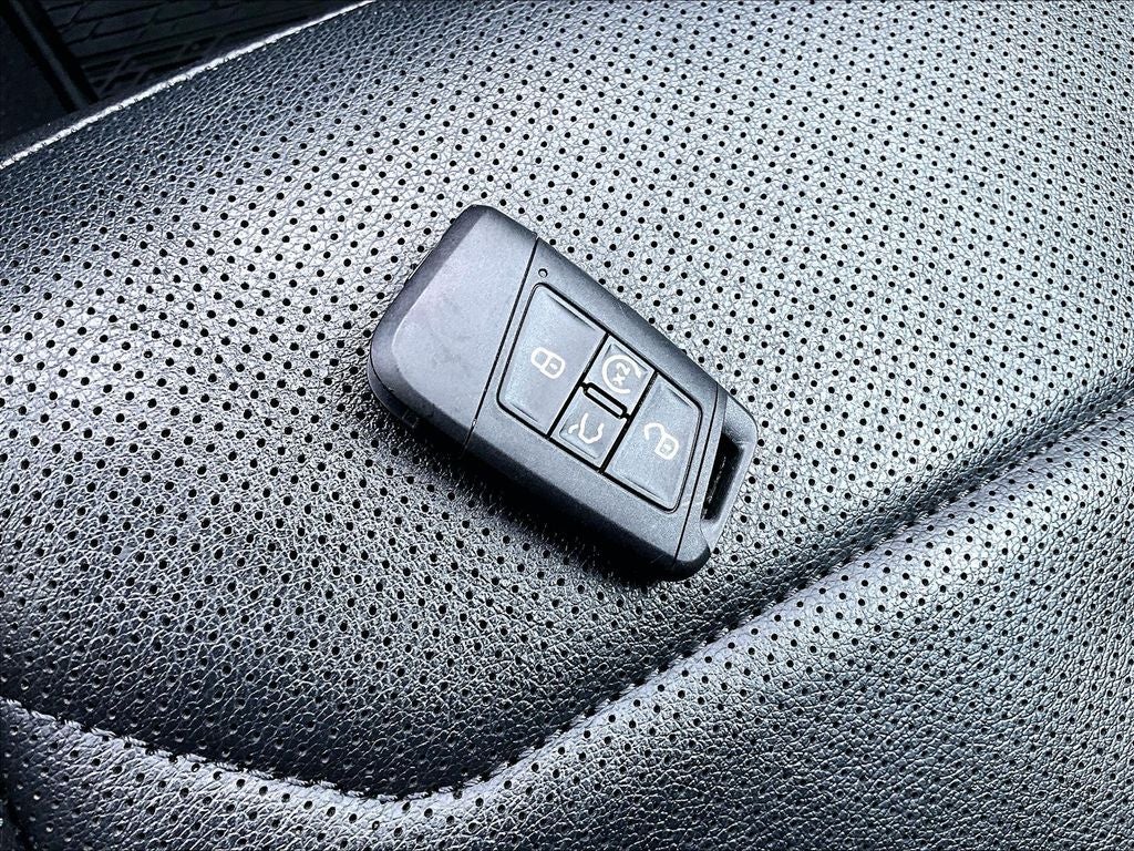 2022 Volkswagen Tiguan SEL R-Line