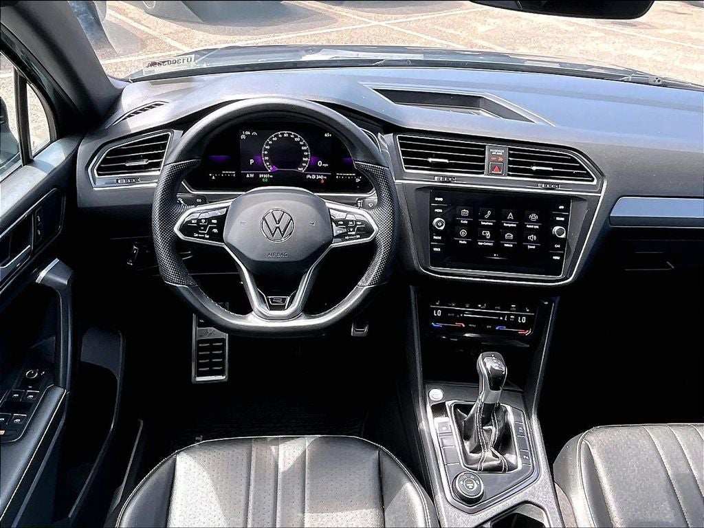 2023 Volkswagen Tiguan SE R-Line Black