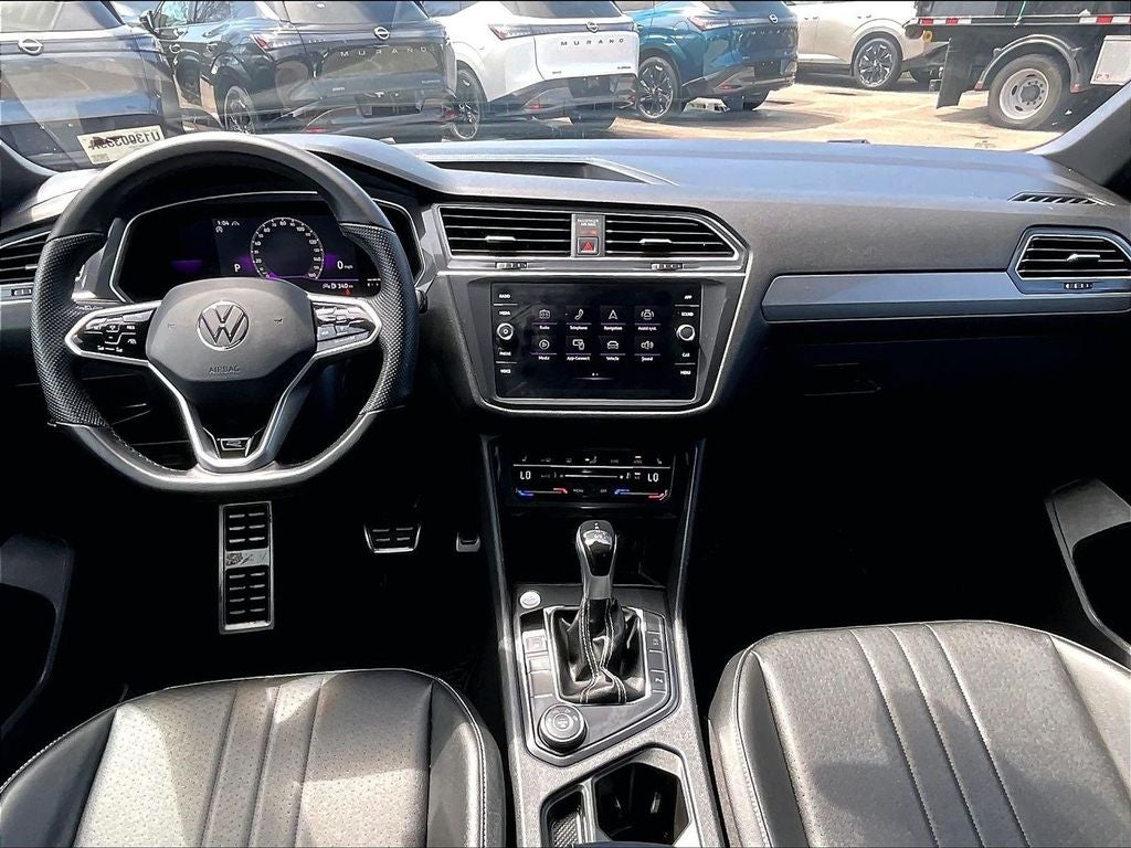 2023 Volkswagen Tiguan SE R-Line Black