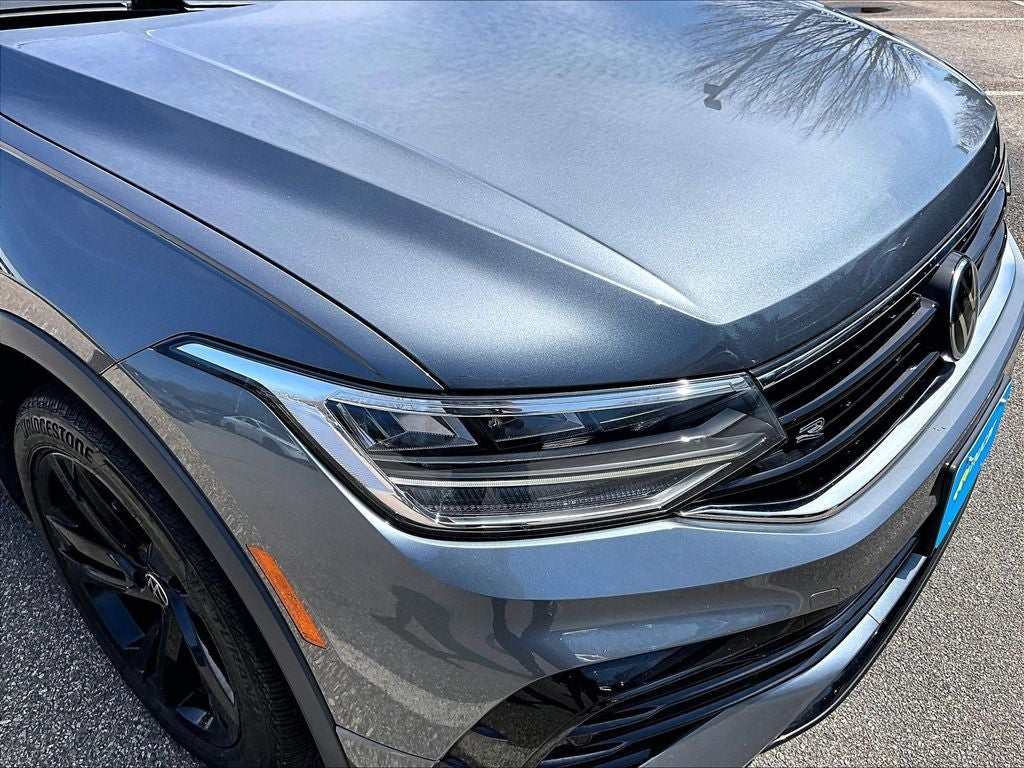 2023 Volkswagen Tiguan SE R-Line Black