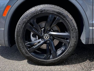 2023 Volkswagen Tiguan SE R-Line Black