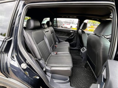 2023 Volkswagen Tiguan SE R-Line Black