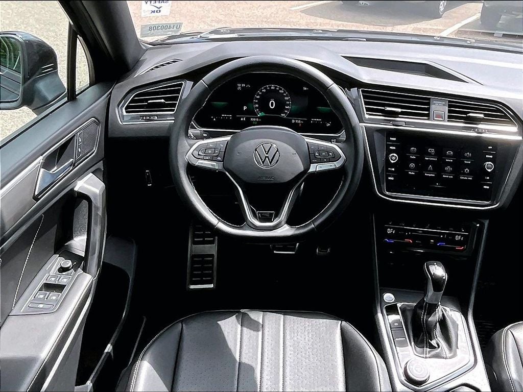 2023 Volkswagen Tiguan SE R-Line Black