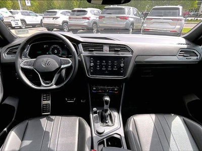 2023 Volkswagen Tiguan SE R-Line Black