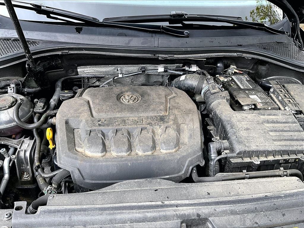 2023 Volkswagen Tiguan SE R-Line Black