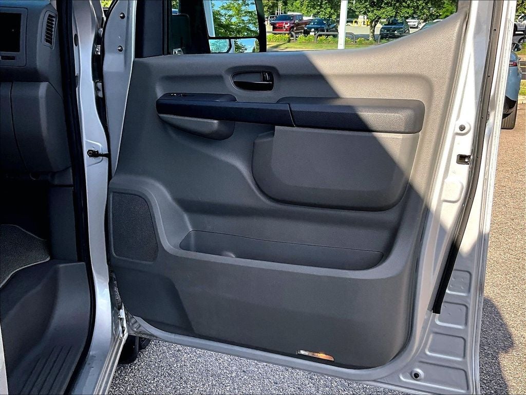 2019 Nissan NV Passenger NV3500 HD SV