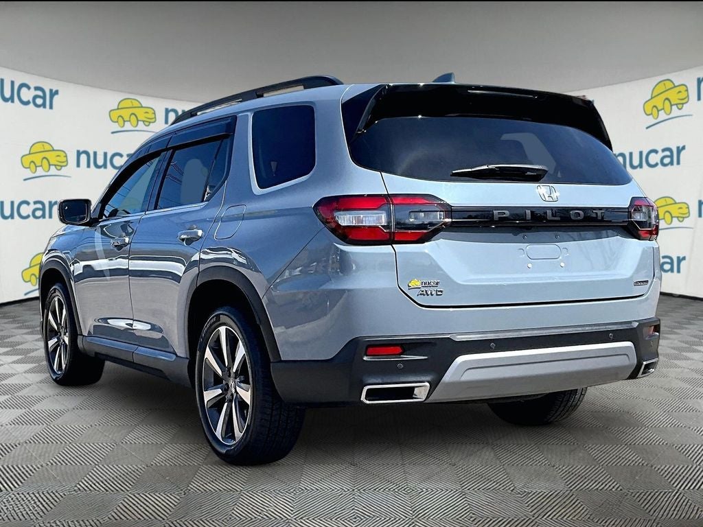 2023 Honda Pilot Touring AWD