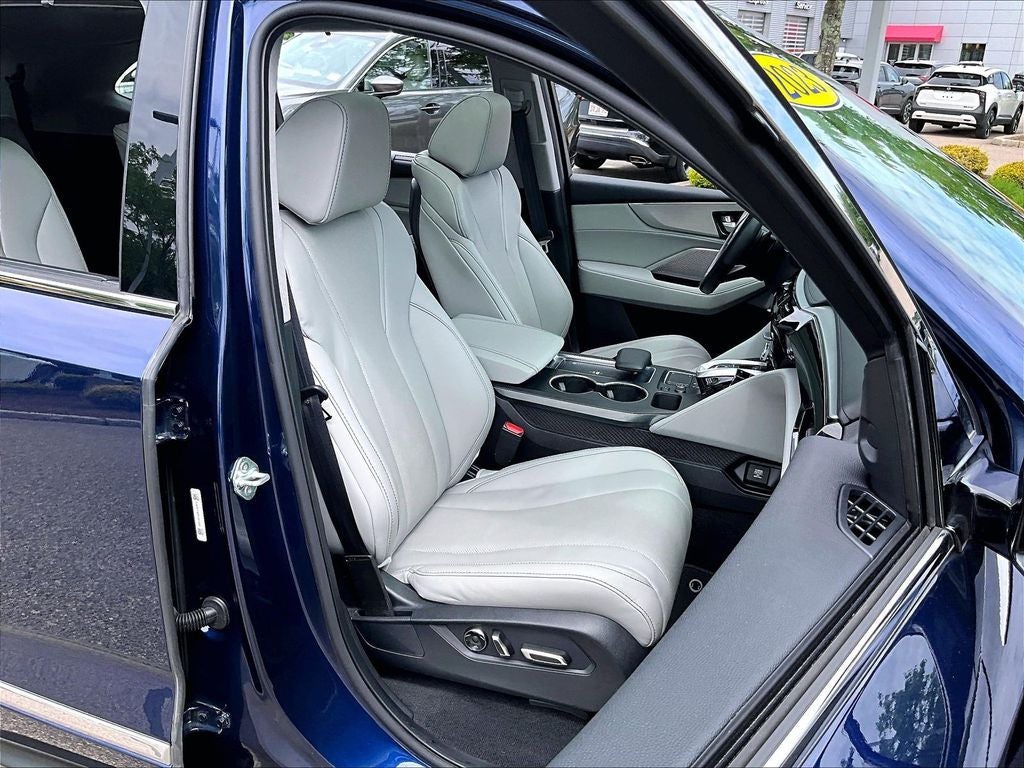 2023 Acura MDX w/Technology Package