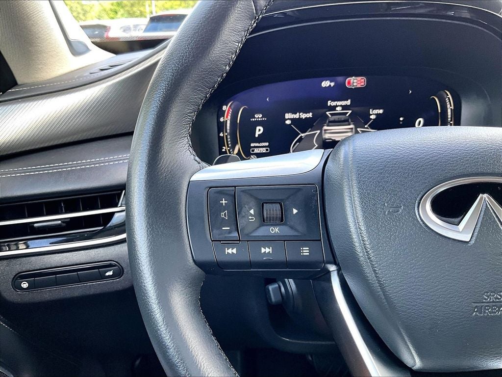 2026 INFINITI QX60 LUXE