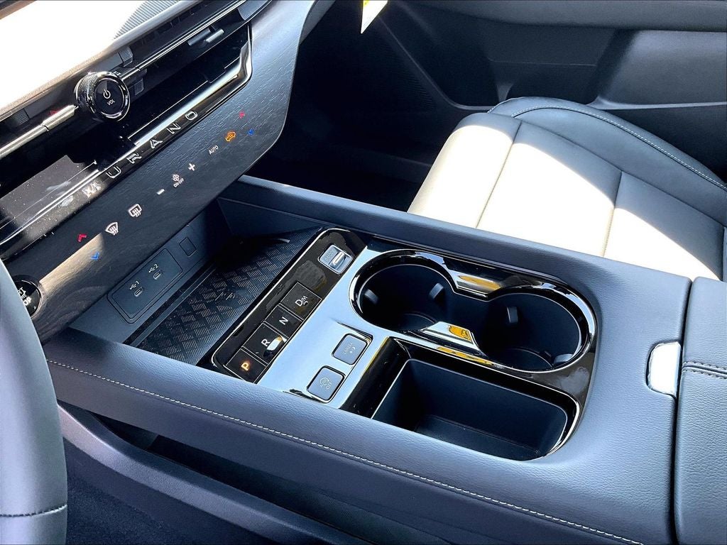 2025 Nissan Murano SV